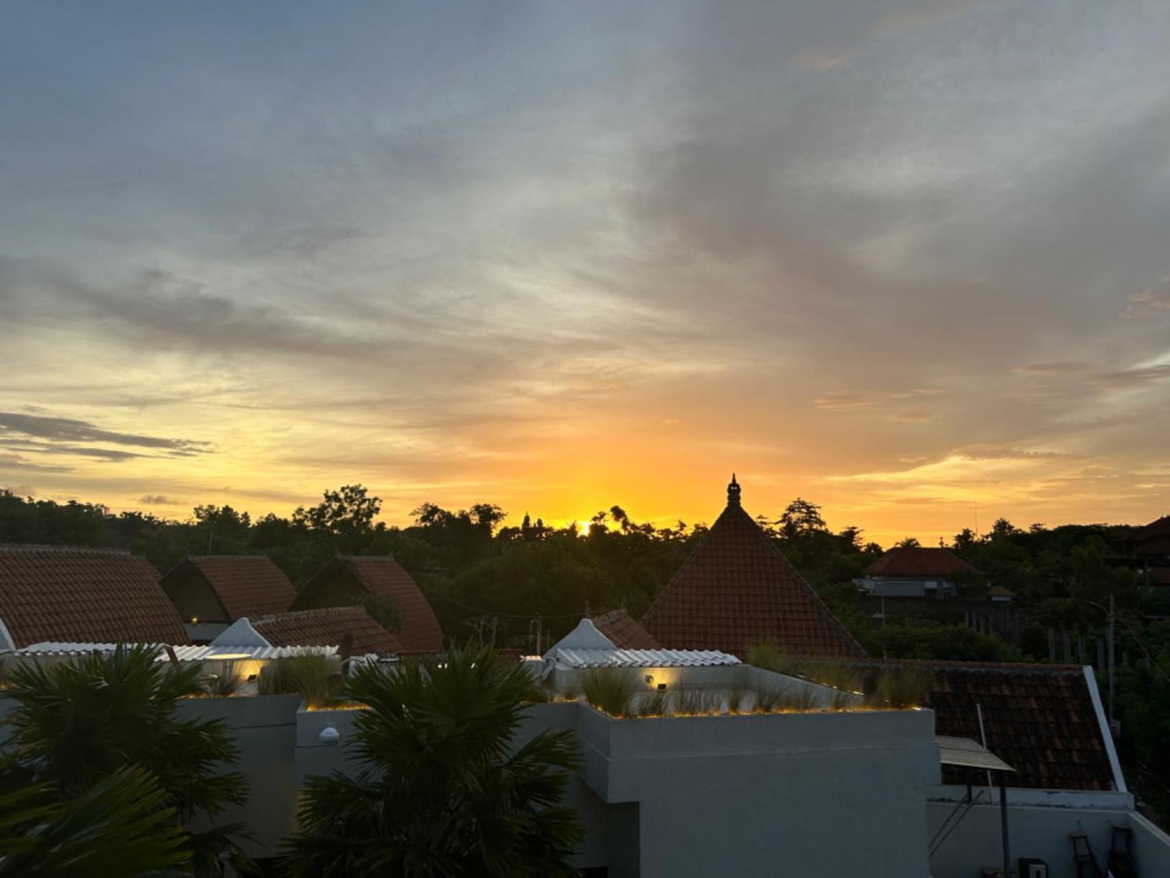 Kaya Uluwatu Hostel ภายนอก รูปภาพ