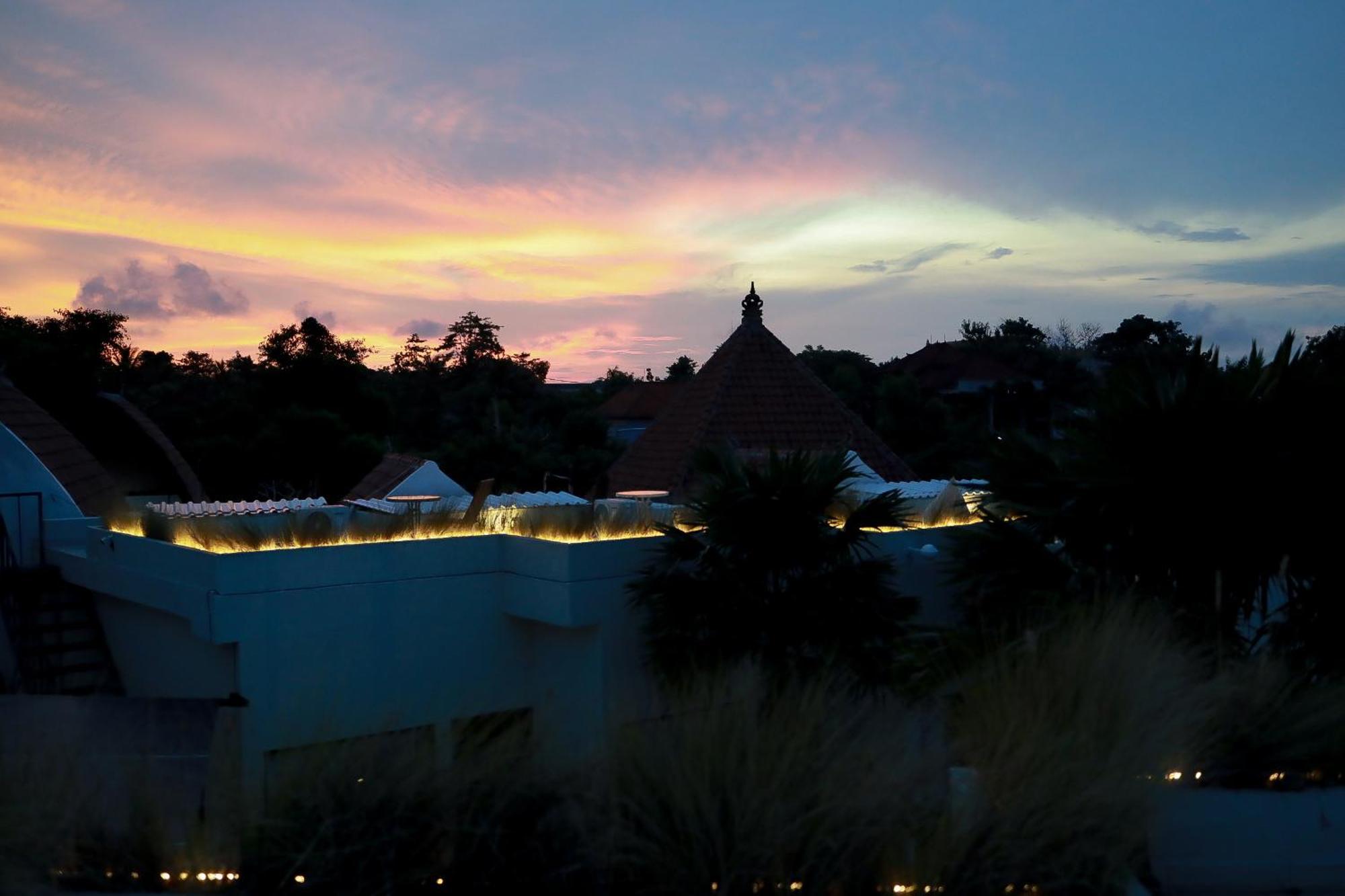 Kaya Uluwatu Hostel ภายนอก รูปภาพ